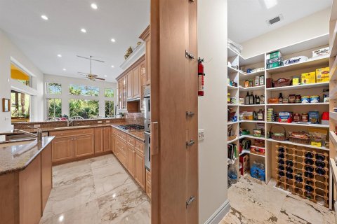 Casa en venta en West Palm Beach, Florida, 4 dormitorios, 346.8 m2 № 2340520 - foto 22