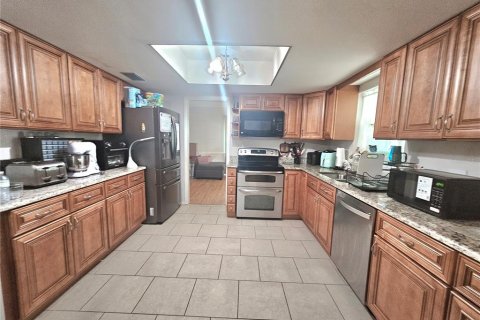 Casa en venta en Kissimmee, Florida, 2 dormitorios, 150.87 m2 № 1916066 - foto 5