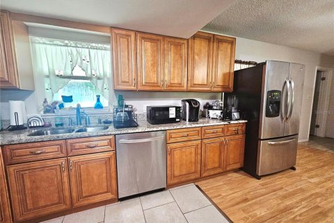 Casa en venta en Kissimmee, Florida, 2 dormitorios, 150.87 m2 № 1916066 - foto 6