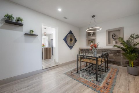 Villa ou maison à vendre à Tampa, Floride: 2 chambres, 102.19 m2 № 2420243 - photo 14