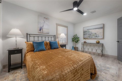 Villa ou maison à vendre à Tampa, Floride: 2 chambres, 102.19 m2 № 2420243 - photo 28