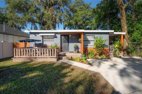 Villa ou maison à Tampa, Floride 2 chambres, 102.19 m2 № 2420243