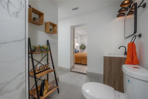 Villa ou maison à vendre à Tampa, Floride: 2 chambres, 102.19 m2 № 2420243 - photo 30