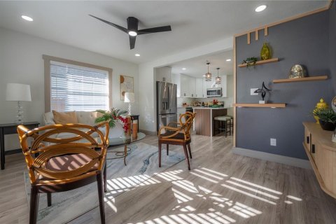 Villa ou maison à vendre à Tampa, Floride: 2 chambres, 102.19 m2 № 2420243 - photo 4