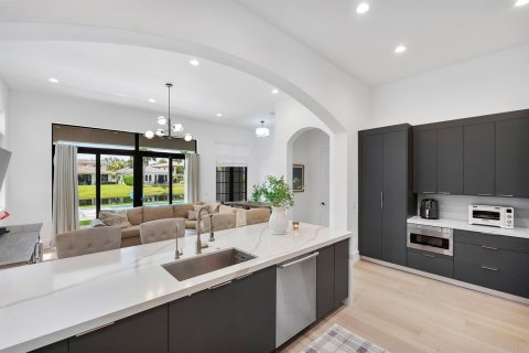 House in Parkland, Florida 5 bedrooms, 366.59 sq.m. № 2174028 - photo 24