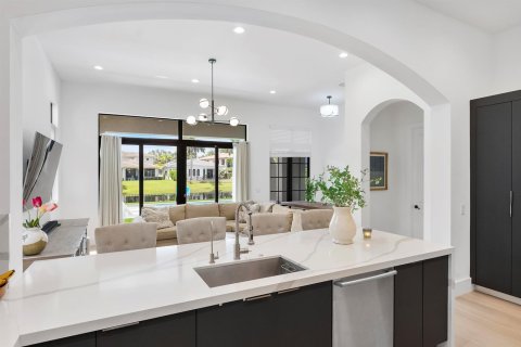 House in Parkland, Florida 5 bedrooms, 366.59 sq.m. № 2174028 - photo 25