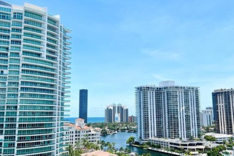 Снять в аренду кондоминиум в Авентура, Флорида 3 спальни, 148.64м2, № 1958615 - фото 4