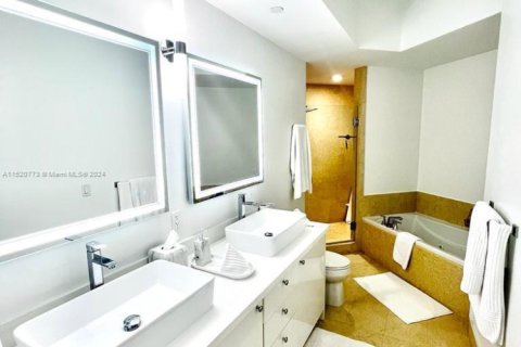 Снять в аренду кондоминиум в Авентура, Флорида 3 спальни, 148.64м2, № 1958615 - фото 19