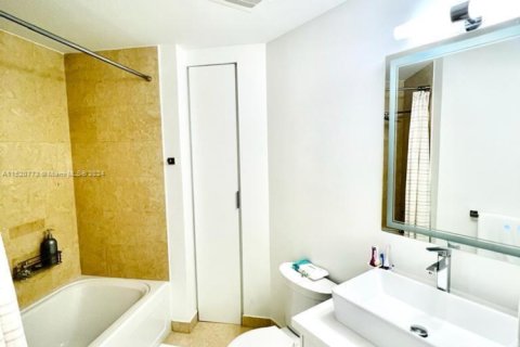 Снять в аренду кондоминиум в Авентура, Флорида 3 спальни, 148.64м2, № 1958615 - фото 18