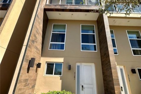 Townhouse in Kissimmee, Florida 3 bedrooms, 210.7 sq.m. № 2355160