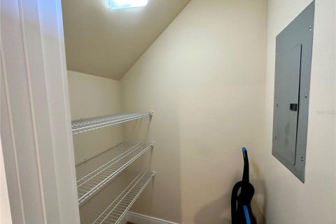 Купить таунхаус в Киссимми, Флорида 4 комнаты, 210.7м2, № 2355160 - фото 6