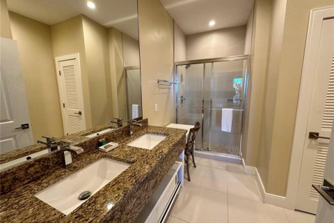 Купить таунхаус в Киссимми, Флорида 4 комнаты, 210.7м2, № 2355160 - фото 22
