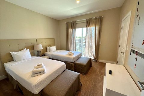 Купить таунхаус в Киссимми, Флорида 4 комнаты, 210.7м2, № 2355160 - фото 25
