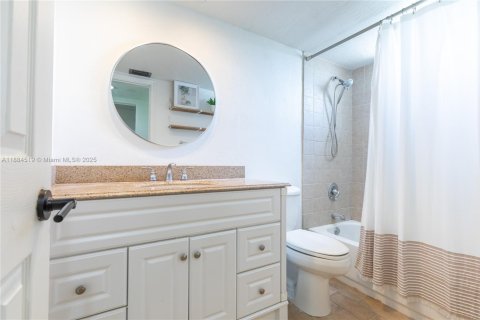 Copropriété à vendre à Pinecrest, Floride: 1 chambre, 74.51 m2 № 1930194 - photo 4