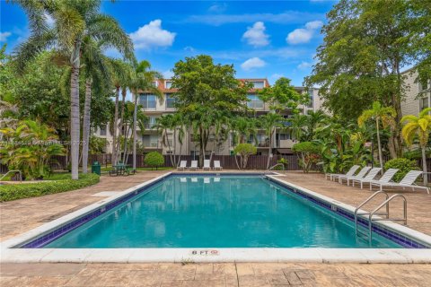Copropriété à vendre à Pinecrest, Floride: 1 chambre, 74.51 m2 № 1930194 - photo 15