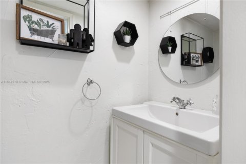 Copropriété à vendre à Pinecrest, Floride: 1 chambre, 74.51 m2 № 1930194 - photo 10