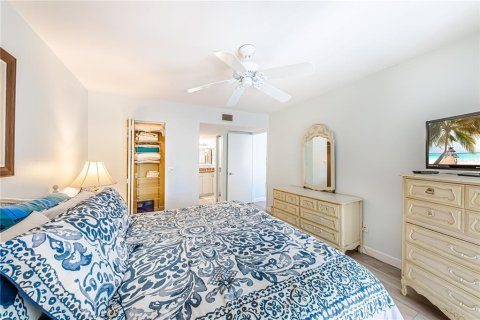 Condo in Venice, Florida, 2 bedrooms  № 2148182 - photo 16