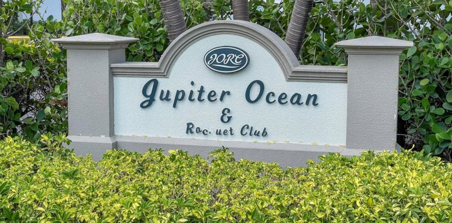 Condominio en Jupiter, Florida, 2 dormitorios  № 1100726