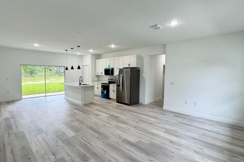 Купить виллу или дом в Ситрэс-Спрингс, Флорида 3 комнаты, 154.31м2, № 1835071 - фото 5