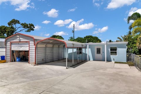 Villa ou maison à West Palm Beach, Floride 2 chambres, 83.61 m2 № 2315532