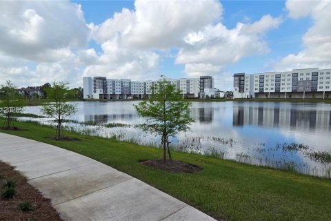 Condominio en alquiler en Orlando, Florida, 2 dormitorios, 95.04 m2 № 2055424 - foto 25