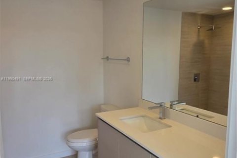 Condominio en alquiler en Orlando, Florida, 2 dormitorios, 95.04 m2 № 2055424 - foto 13