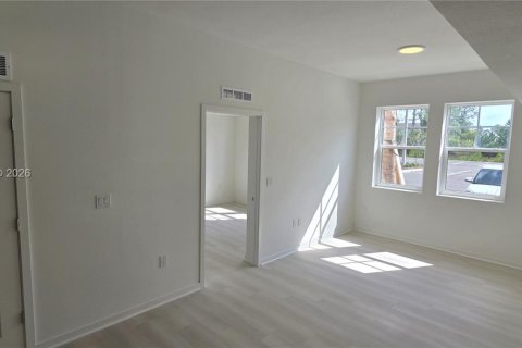 Condominio en alquiler en Orlando, Florida, 2 dormitorios, 95.04 m2 № 2055424 - foto 15