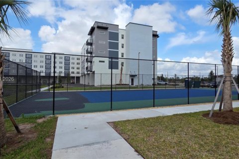 Condominio en alquiler en Orlando, Florida, 2 dormitorios, 95.04 m2 № 2055424 - foto 24