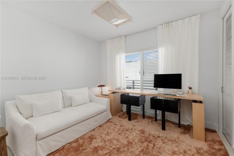 Copropriété à vendre à Miami Beach, Floride: 2 chambres, 104.61 m2 № 2430027 - photo 9