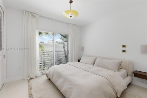 Copropriété à vendre à Miami Beach, Floride: 2 chambres, 104.61 m2 № 2430027 - photo 7