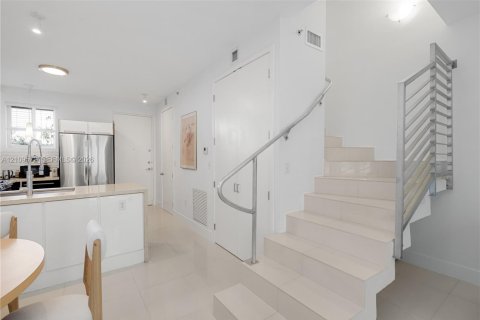 Copropriété à vendre à Miami Beach, Floride: 2 chambres, 104.61 m2 № 2430027 - photo 5