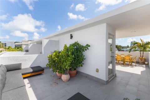 Condo à Miami Beach, Floride, 2 chambres № 2430027