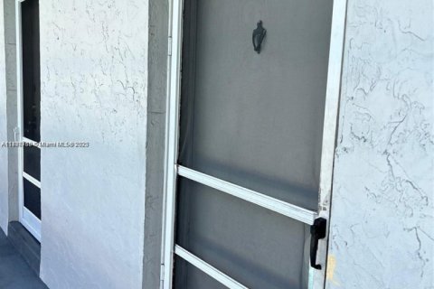 Apartamento en alquiler en North Miami Beach, Florida, 1 dormitorio, 65.59 m2 № 1943477 - foto 3