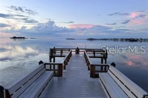 Condo in Dunedin, Florida, 1 bedroom № 2131031 - photo 10