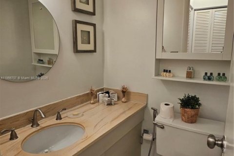 Copropriété à louer à Hallandale Beach, Floride: 1 chambre, 80.82 m2 № 1962923 - photo 6