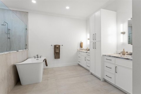 Купить виллу или дом в Тампа, Флорида 10 комнат, 493.4м2, № 1654396 - фото 21