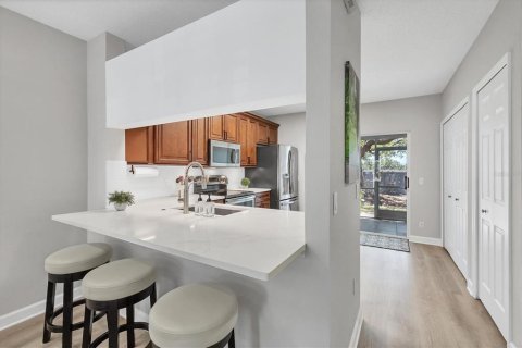 Townhouse in Bradenton, Florida 2 bedrooms, 107.02 sq.m. № 2277996 - photo 7
