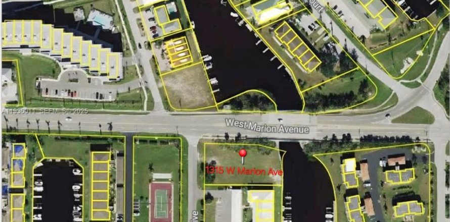 Immobilier commercial à Punta Gorda, Floride № 1988635