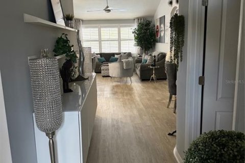 House in Wesley Chapel, Florida 3 bedrooms, 145.86 sq.m. № 1840254 - photo 3