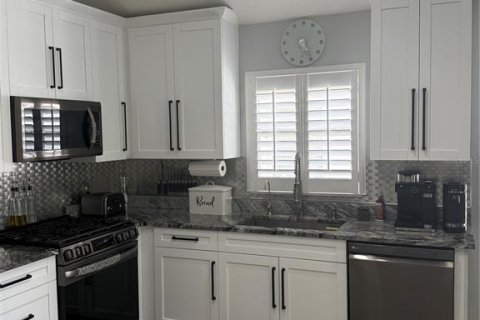 House in Wesley Chapel, Florida 3 bedrooms, 145.86 sq.m. № 1840254 - photo 4