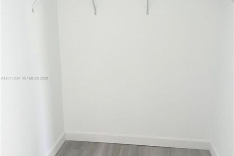 Adosado en alquiler en Homestead, Florida, 3 dormitorios, 147.16 m2 № 2262384 - foto 4