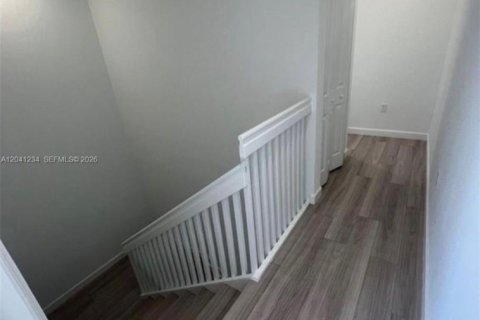 Adosado en alquiler en Homestead, Florida, 3 dormitorios, 147.16 m2 № 2262384 - foto 5