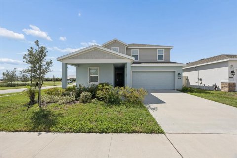 House in Eagle Lake, Florida 4 bedrooms, 198.81 sq.m. № 2394285