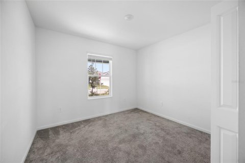 House in Eagle Lake, Florida 4 bedrooms, 198.81 sq.m. № 2394285 - photo 7