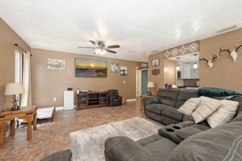 House in Sarasota, Florida 3 bedrooms, 146.6 sq.m. № 1894337 - photo 7