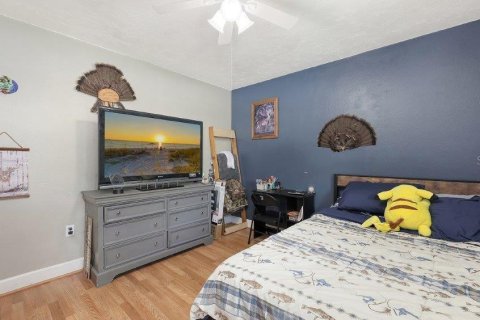 House in Sarasota, Florida 3 bedrooms, 146.6 sq.m. № 1894337 - photo 23