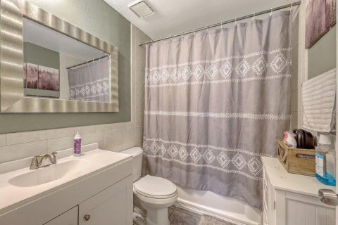 House in Sarasota, Florida 3 bedrooms, 146.6 sq.m. № 1894337 - photo 25