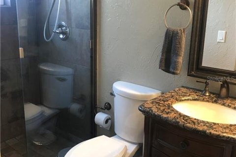 House in Bradenton, Florida 3 bedrooms, 142.51 sq.m. № 231537 - photo 15