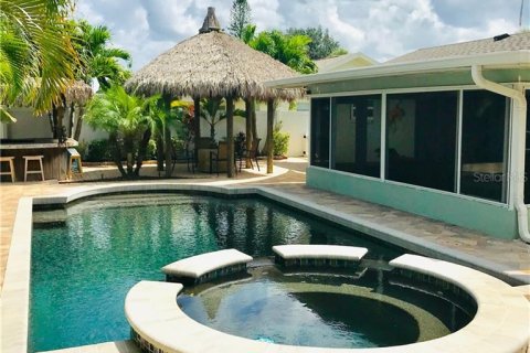 House in Bradenton, Florida 3 bedrooms, 142.51 sq.m. № 231537 - photo 22