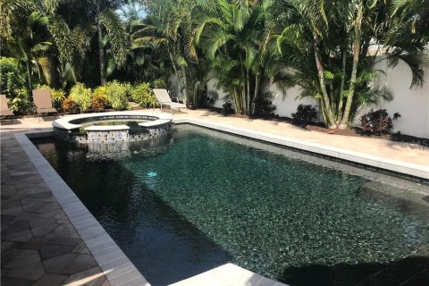 House in Bradenton, Florida 3 bedrooms, 142.51 sq.m. № 231537 - photo 18